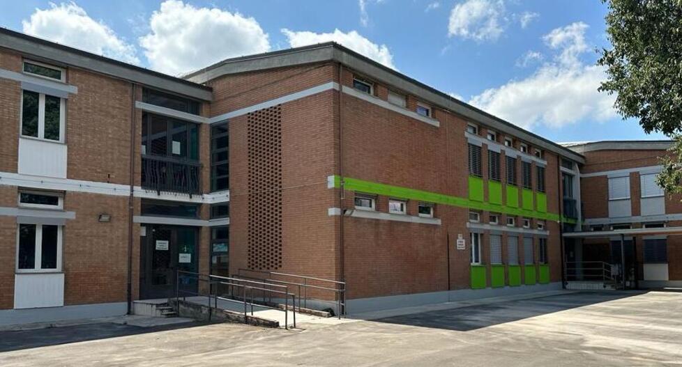 Carpi. Liceo Fanti, cancellati i deliri dei no-vax: ripulire i muri è costato ben 40mila euro 