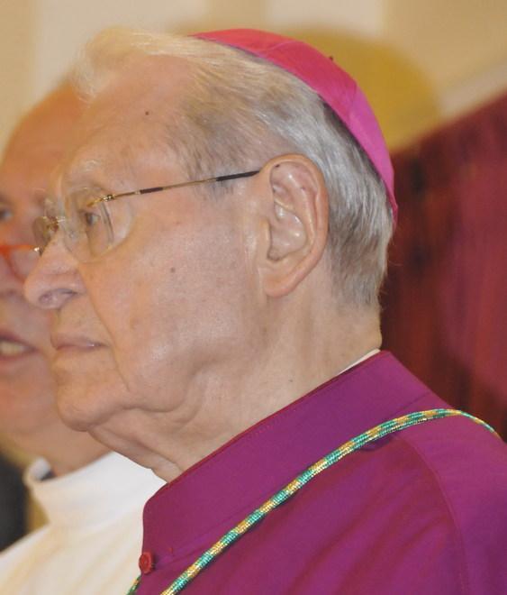 Addio a monsignor Curis