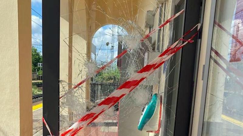 Montelupo, la stazione resterà chiusa di notte contro i ripetuti atti vandalici