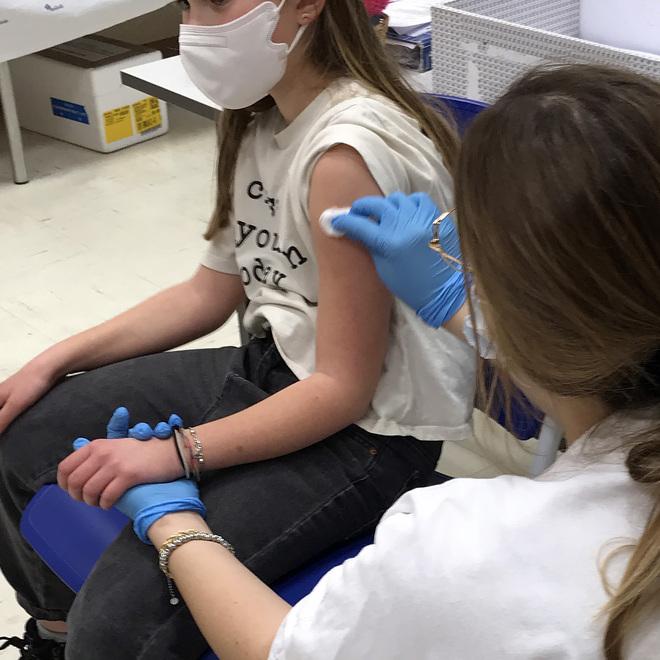 Bimbo punto da un ago ai Lidi, scatta la profilassi<br type="_moz" />
