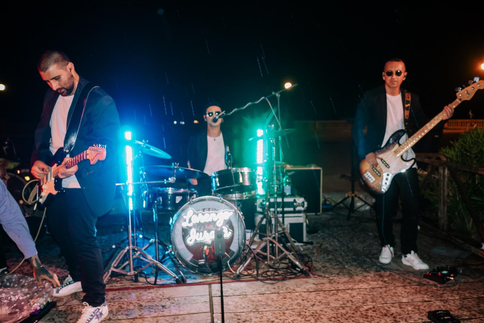 Lorenzo Iuracà con la sua band
