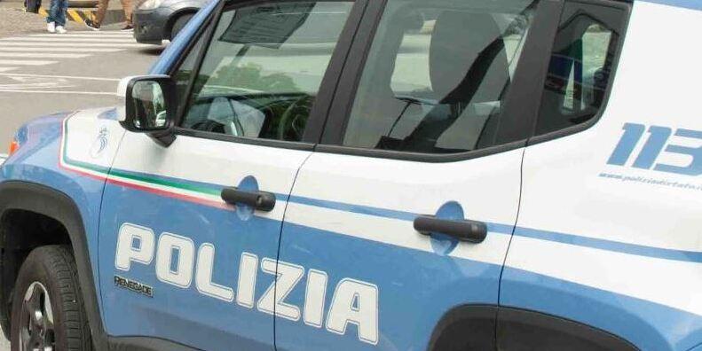 Ferrara, rapinato da un gruppo di giovani in trasferta