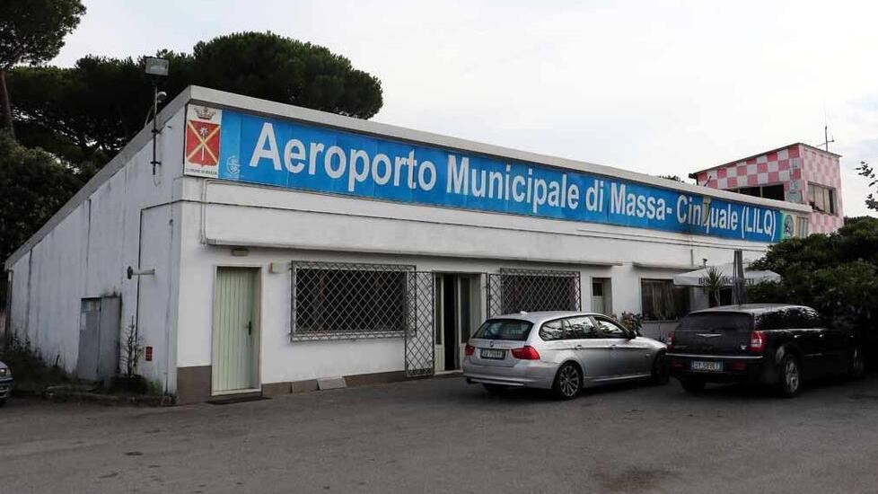 Aeroporto del Cinquale: c’è il commissario. È il lucchese Jacopo Del Carlo