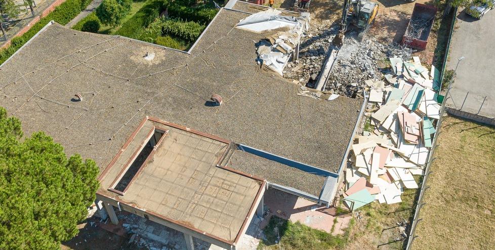 Demolito l’asilo di Palazzi. Via ai lavori per la nuova sede