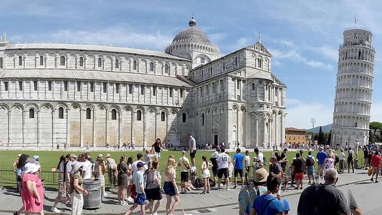 Quella donazione di sessanta denari di una vedova che servì a realizzare la Torre di Pisa