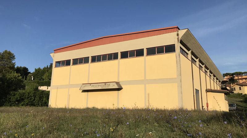 Senza verifica di staticità da 20 anni: il Comune chiude il palazzetto di Poggio a Caiano