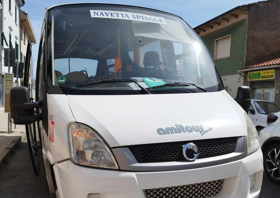 Cecina, l’appello dell’autista del bus navetta accusata dell’incidente: «Non è avvenuto»