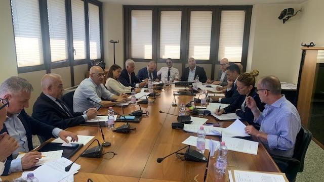 Urbanistica, il centrodestra vacilla: il “collegato” rinviato a settembre