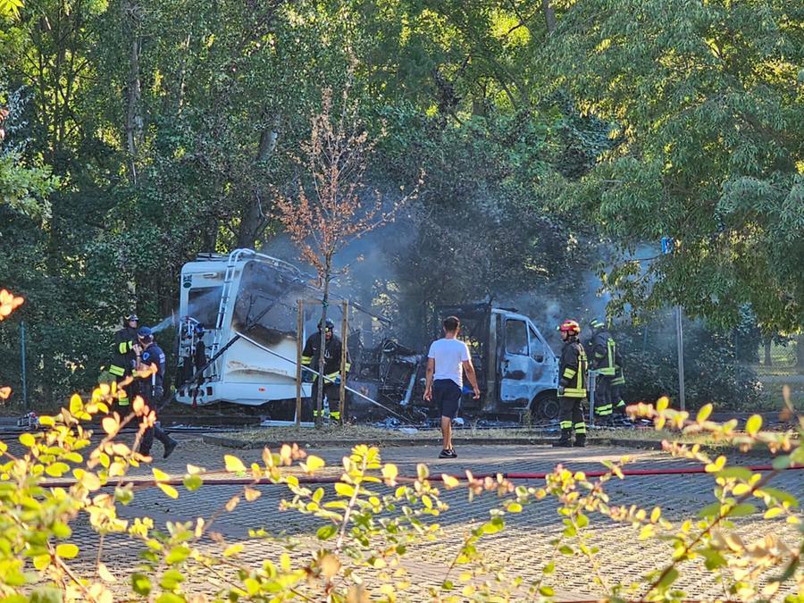 Modena, parco Ferrari: a fuoco un camper