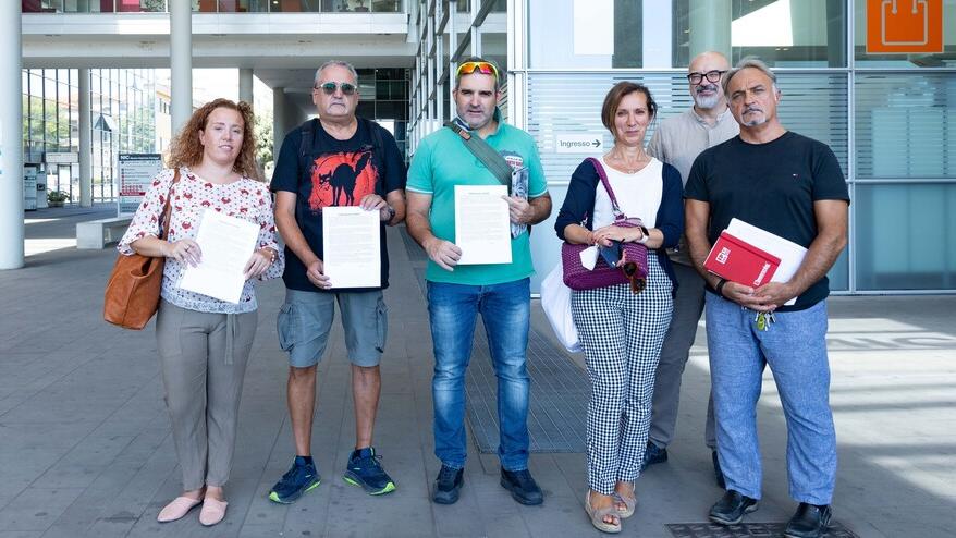 Nella foto, il presidio organizzato ieri mattina dalla Rsu dei lavoratori del pronto soccorso davanti al nuovo ingresso di Careggi