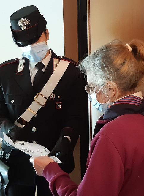 «Sua figlia ha avuto un incidente» E  consegna al truffatore i suoi ori