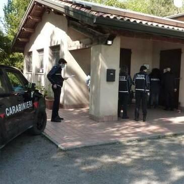 Lidi, il veterinario Guerra radiato: «Incompatibile con la professione»