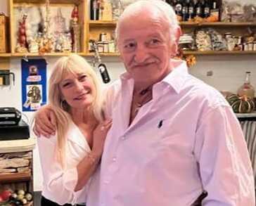 Marco Antignano con la moglie Stefania Filiè nel loro ristorante
