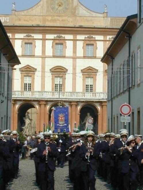 Via alla rassegna delle bande 