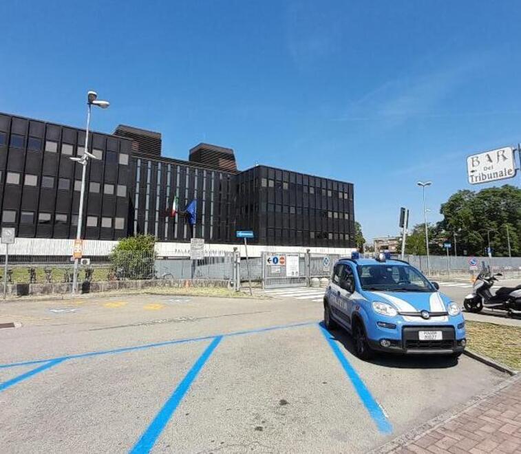 Pizzaiolo spaccia cocaina nel locale: «Sono in difficoltà economiche»<br type="_moz" />
