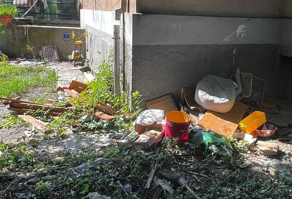 Carpi, le due facce del parchetto di via Pezzana&nbsp;