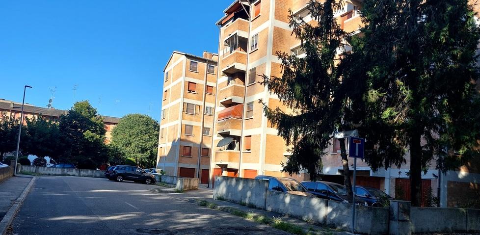 Ferrara, muore a 57 anni. La richiesta: «Fate l’autopsia a mio fratello»