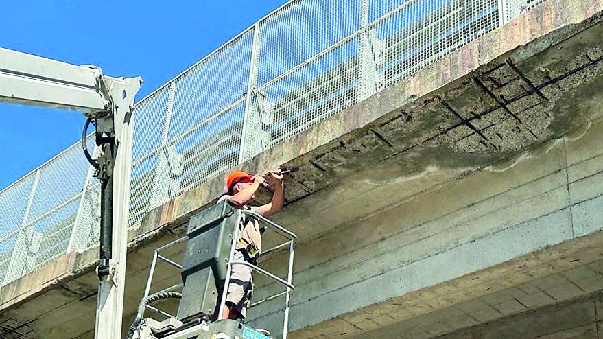 Aurelia, riaperto il cavalcavia tra Castiglioncello e Rosignano per Ferragosto dopo i crolli