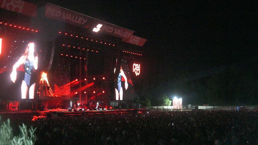 Gaia sul palco del Red Valley a Olbia (foto Vanna Sanna)