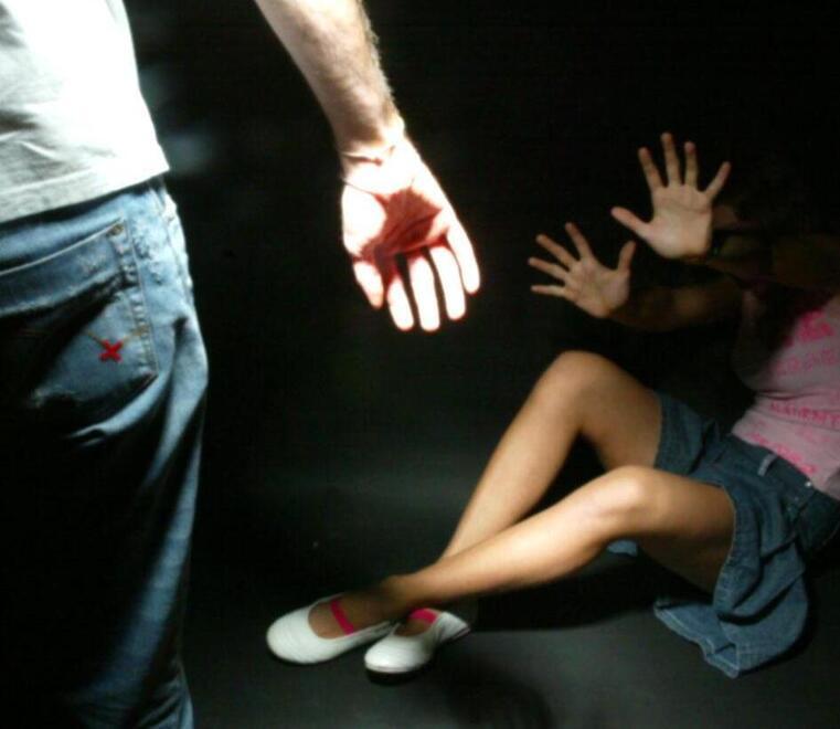 Montale, picchia e minaccia la compagna e quando lei lo lascia la perseguita<br>
