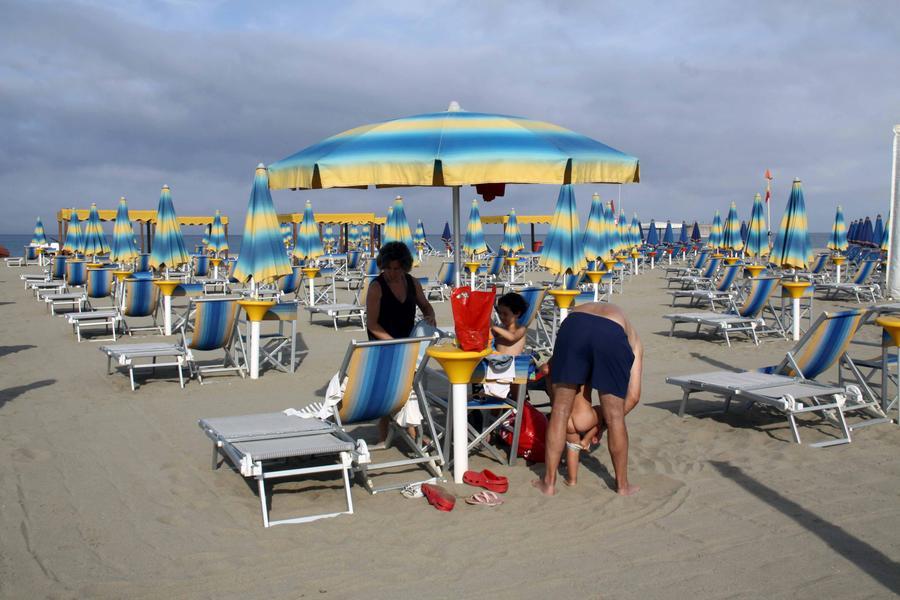 Ferragosto in Versilia, il tutto esaurito non c’è