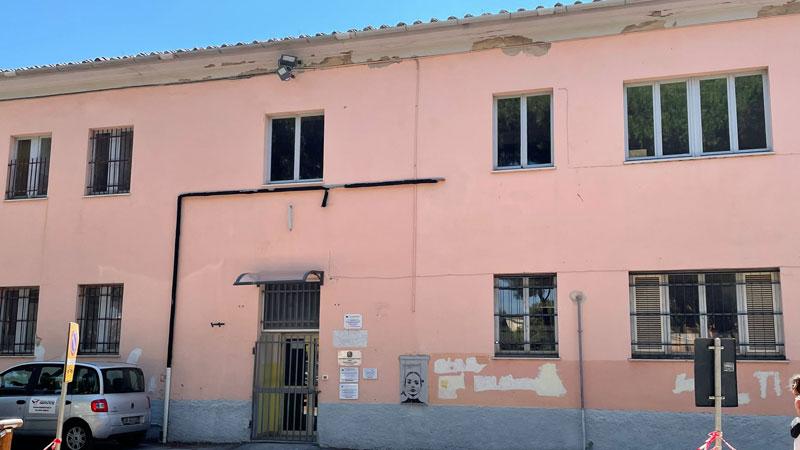 Follonica, il restyling sotto l’ombrellone: lavori nelle scuole del golfo