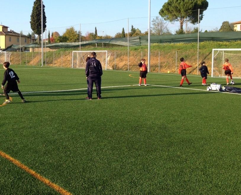Montaione, nuovo manto sintetico allo stadio. In arrivo il finanziamento regionale
