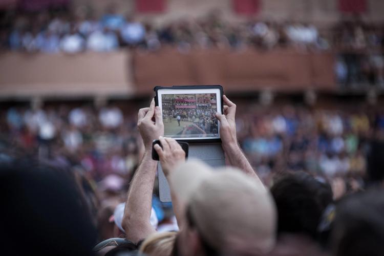 Palio di Siena, la contrada della Chiocciola vince la provaccia