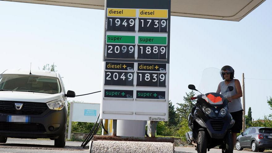 Modena, carburanti: è allarme prezzi. Sulla A22 benzina a 2,35 euro 