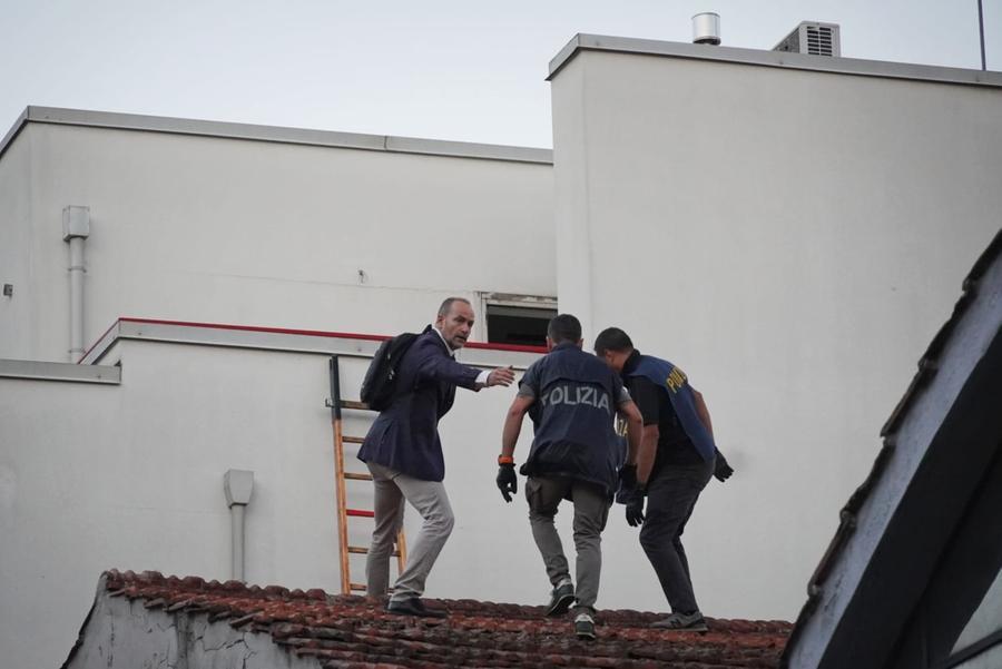 Firenze, scatta lo sgombero di un palazzo occupato dagli studenti dei collettivi