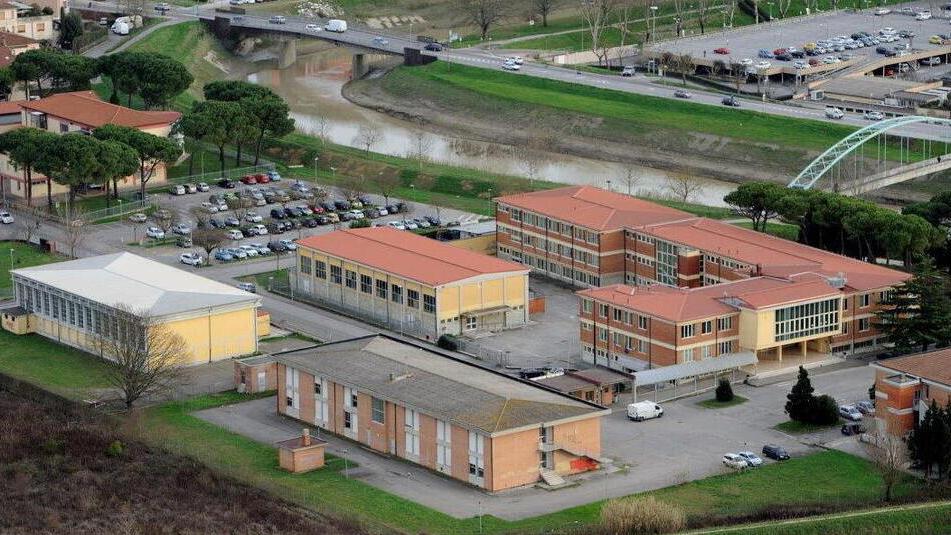 Pontedera, il Pnrr porta un tesoro di tecnologie: scatta il piano anti-ladri nelle scuole