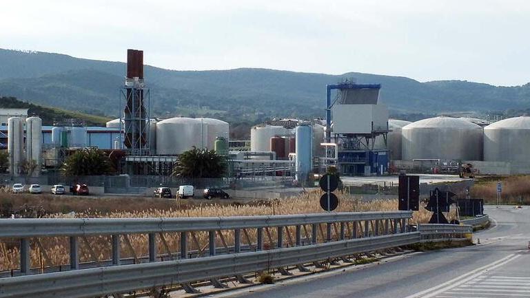 Piombino, distributore carburanti sulla 398 collegato alla centrale a biomasse