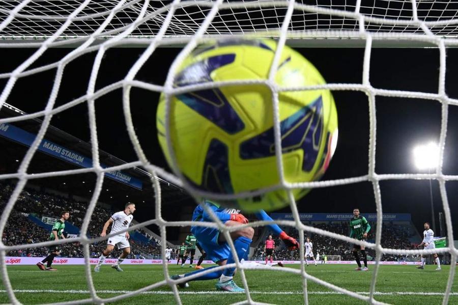 Serie A, riparte il campionato: con La Nuova un inserto di 16 pagine