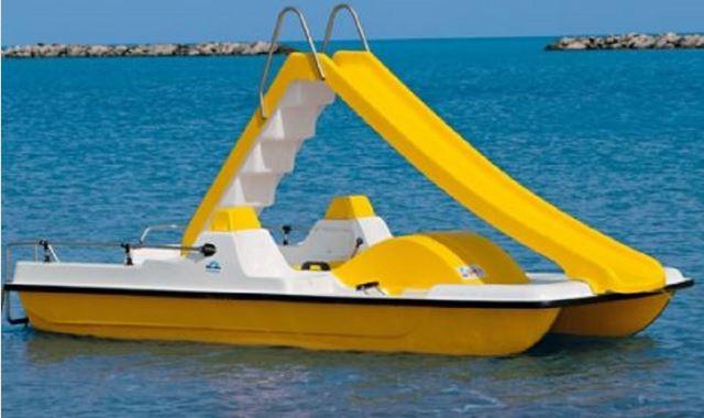 Lidi, la “scomparsa” dei pedalò