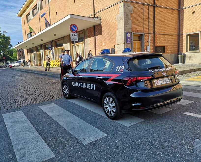 Ferrara, fermato dai carabinieri lo scippatore in bicicletta