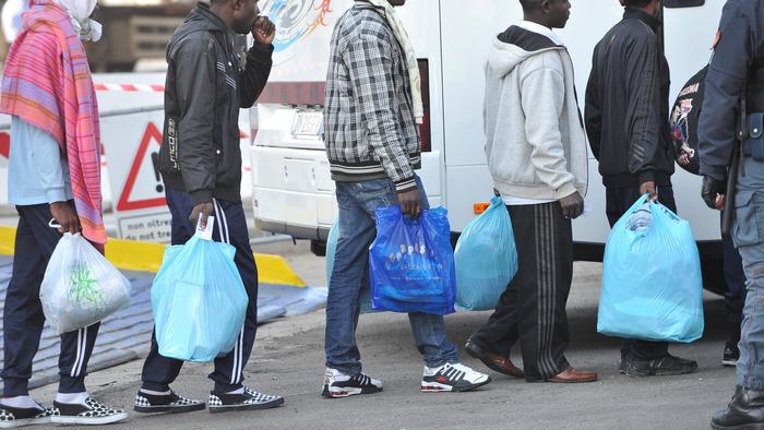 Un gruppo di migranti (foto d'archivio)