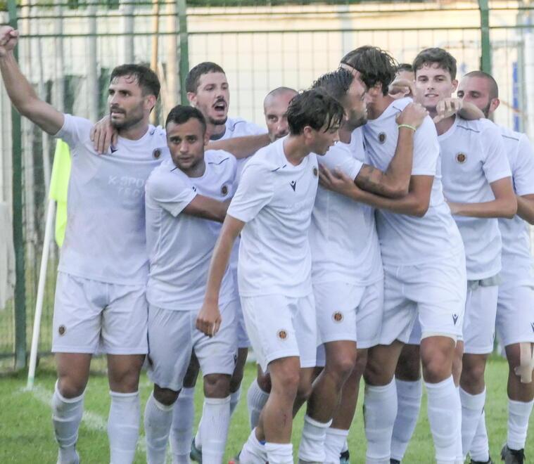 La nuova squadra amaranto