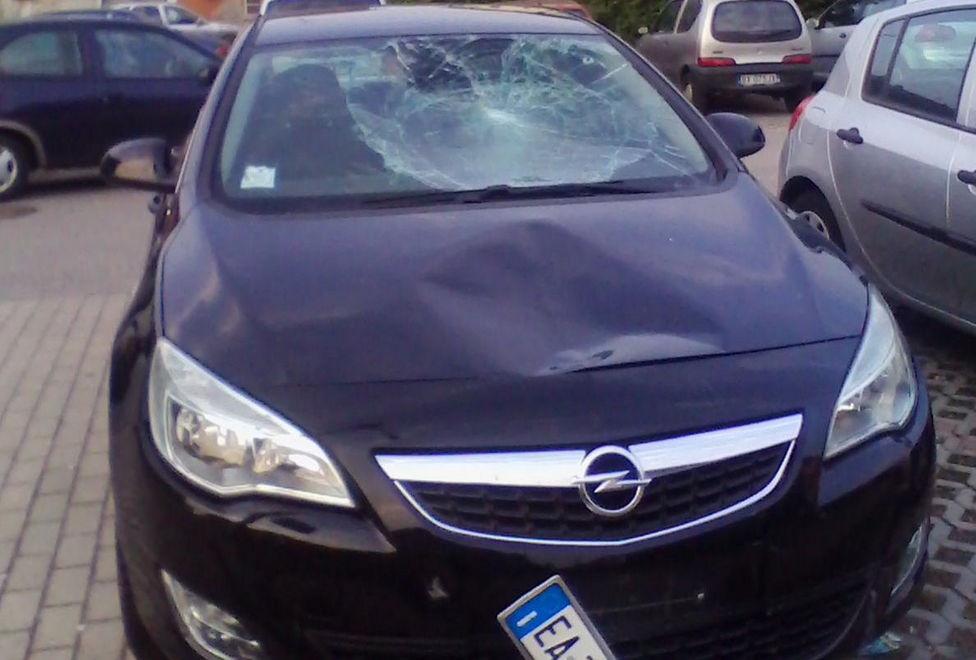 Bimbo di 11 anni travolto da un’auto: è grave all’ospedale 
