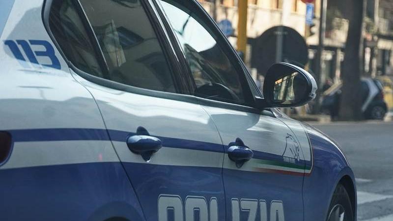 Rapina un telefono a Bologna e viene rintracciato a Prato
