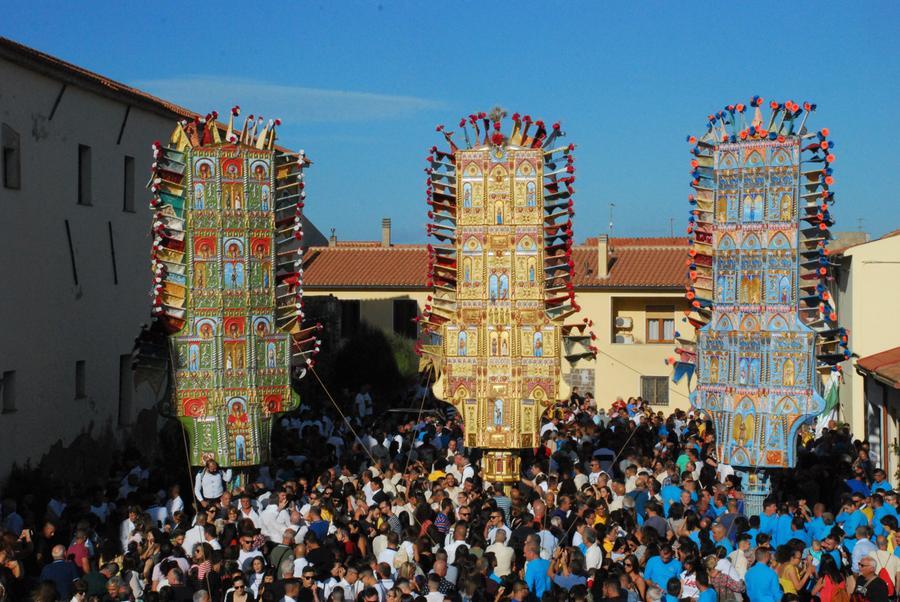 Candelieri e cavalli, un’estate in festa