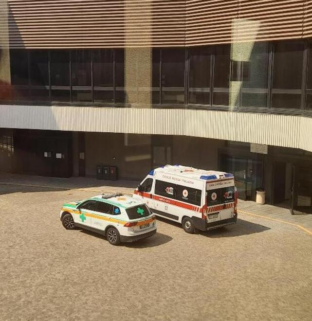 Reggio, arrestato per tentato furto al bar ha un malore e finisce all’ospedale