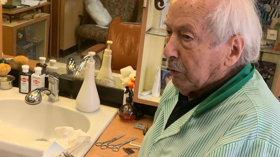 Sassari, addio al barbiere di via dei Mille: Francesco Fiori è andato via in silenzio