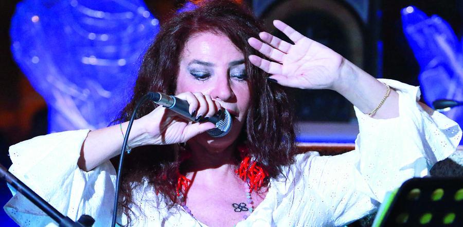 Teresa De Sio: «Maria Carta è una fonte di ispirazione, non sono mai stata a Sanremo, adesso chissà...»