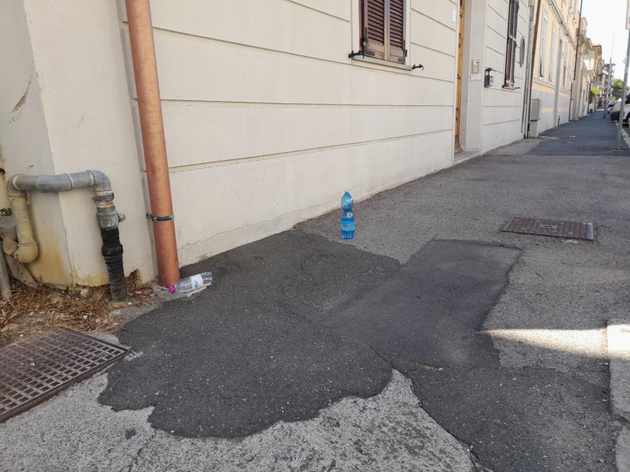 
	Il punto in via del Corallo dove l'uomo &egrave; stato accoltellato

