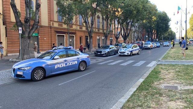 Modena, morto il 20enne accoltellato in pieno centro