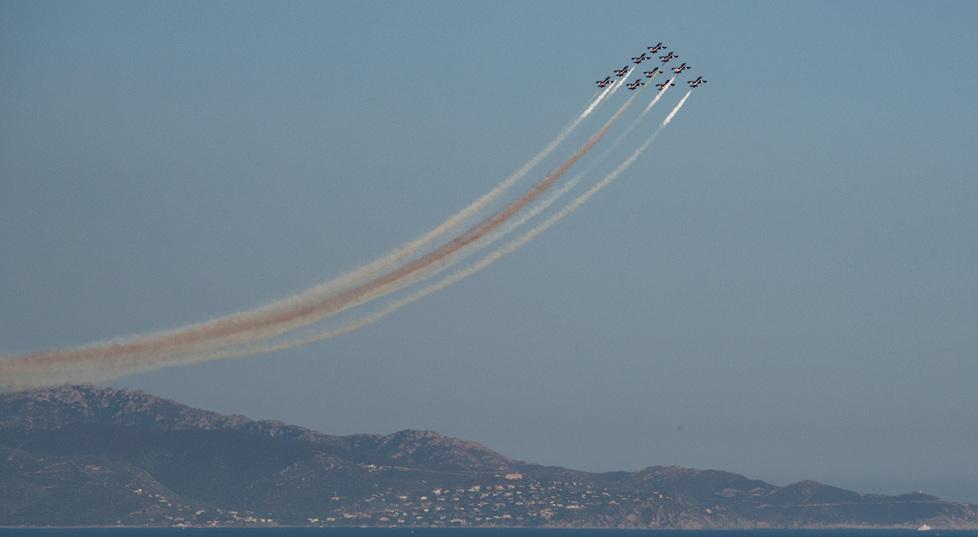 Frecce Tricolori, 150mila al Poetto per assistere allo show mozzafiato