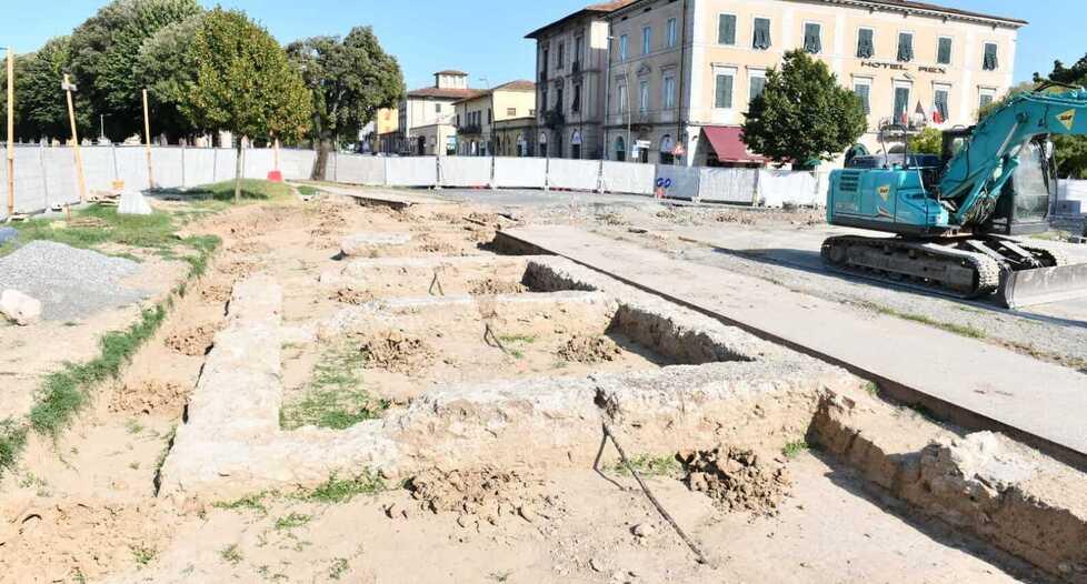 Lucca, i lavori del sottopasso fanno emergere tracce del passato e un’idea per il futuro
