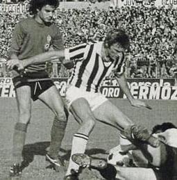 Carlo Bresciani con la maglia della Fiorentina