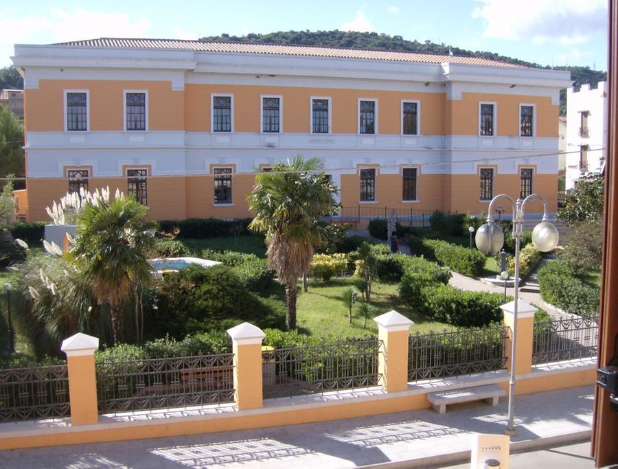 Il sindaco di Bari Sardo denuncia Abbanoa per interruzione di servizio pubblico