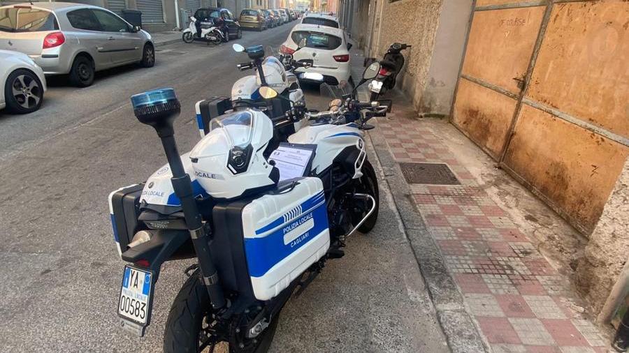 Cagliari, la Polizia locale sequestra sette veicoli che circolavano senza assicurazione